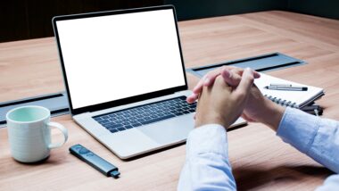 Bright white tires the eyes: how to create pleasant backgrounds in your presentations